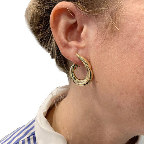 Boucles d'oreilles Boucles d'oreilles Boucheron, créoles, en or jaune. 58 Facettes 30025