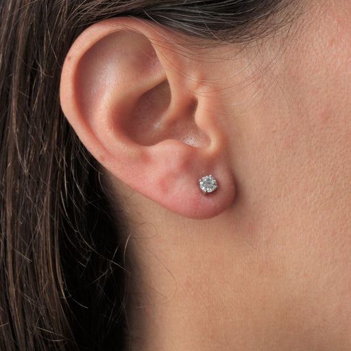 Boucles d'oreilles Puces d'oreilles en diamants et or blanc 58 Facettes 21-317A