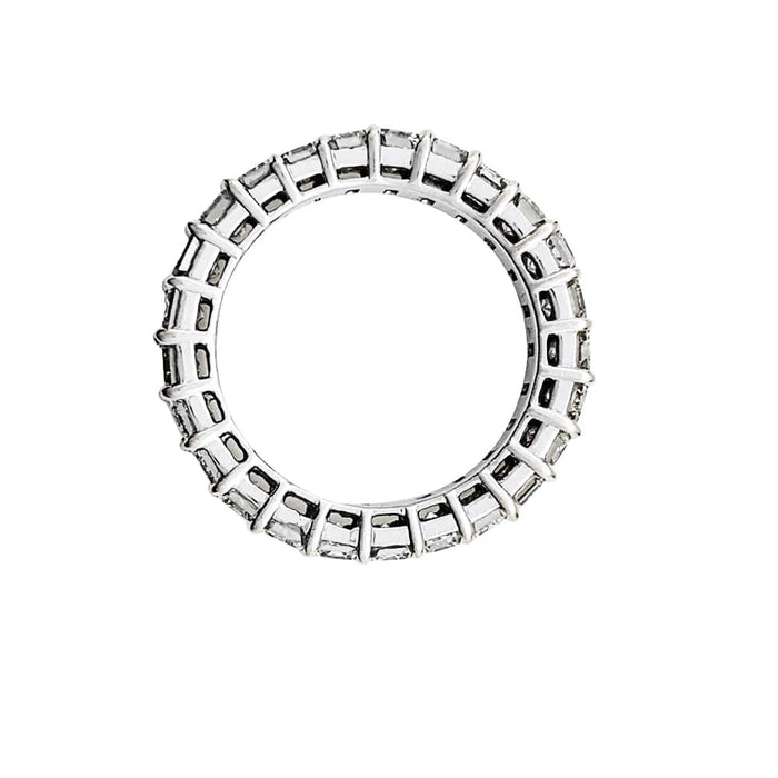 Bague 52 Alliance diamants taille émeraude en or blanc. 58 Facettes 30229