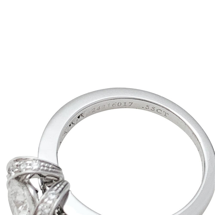 Bague Tiffany&Co. "Ribbon" en platine, diamant 0,55 carat.