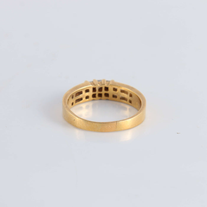 Bague 53 Bague or jaune Diamants ronds et baguettes 58 Facettes FM70