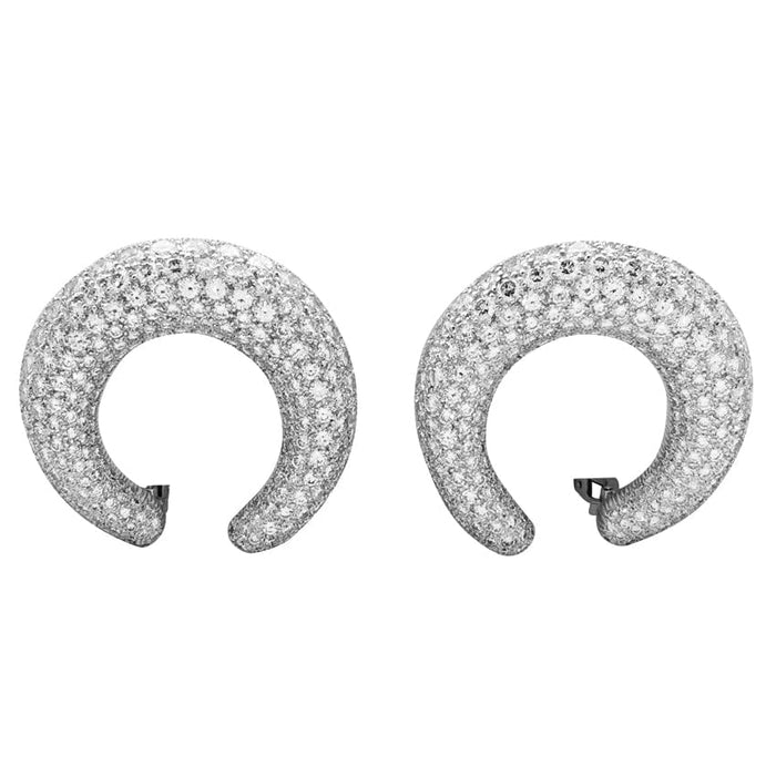 Boucles d'oreilles Cartier en or blanc, diamants.