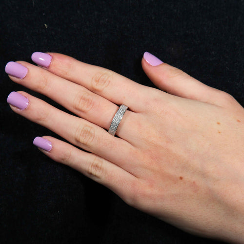 Bague 56 Bague en or blanc pavage diamants 58 Facettes