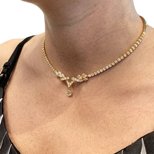 Collier Collier or jaune, diamant poire 1.02 ct, diamants navette et brillant. 58 Facettes 30530