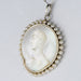 Medal pendant and its chain in platinum, mother-of-pearl and fine pearls 58 Facettes 18-374