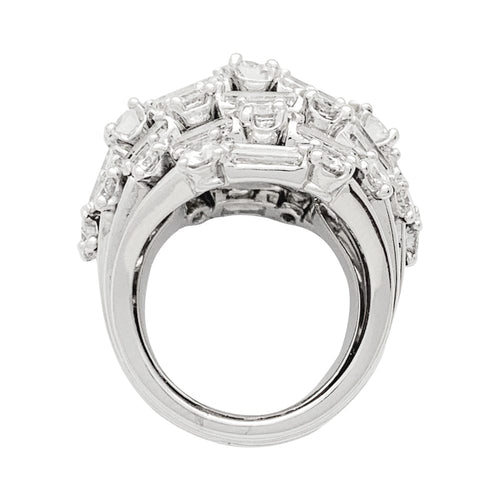Bague 49 Bague dôme Van Cleef & Arpels en platine et diamants. 58 Facettes 29356-1