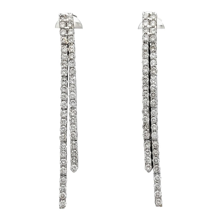 Boucles d'oreilles Boucles d'oreilles lignes diamants en or blanc. 58 Facettes 30636