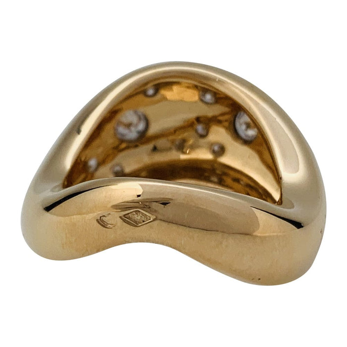 Fred ring "Mouvementé" model in yellow gold, diamonds.