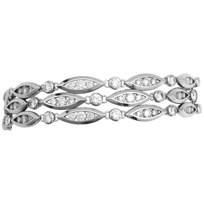 Bracelet Chaumet en or blanc modèle "Classique", diamants.