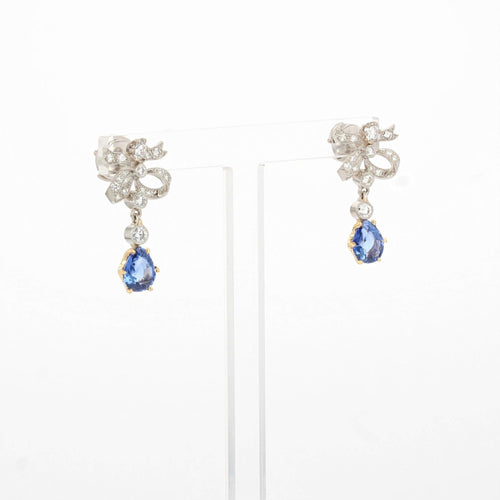Boucles d'oreilles Boucles d'oreilles noeuds de diamants et saphirs 58 Facettes AR0009121