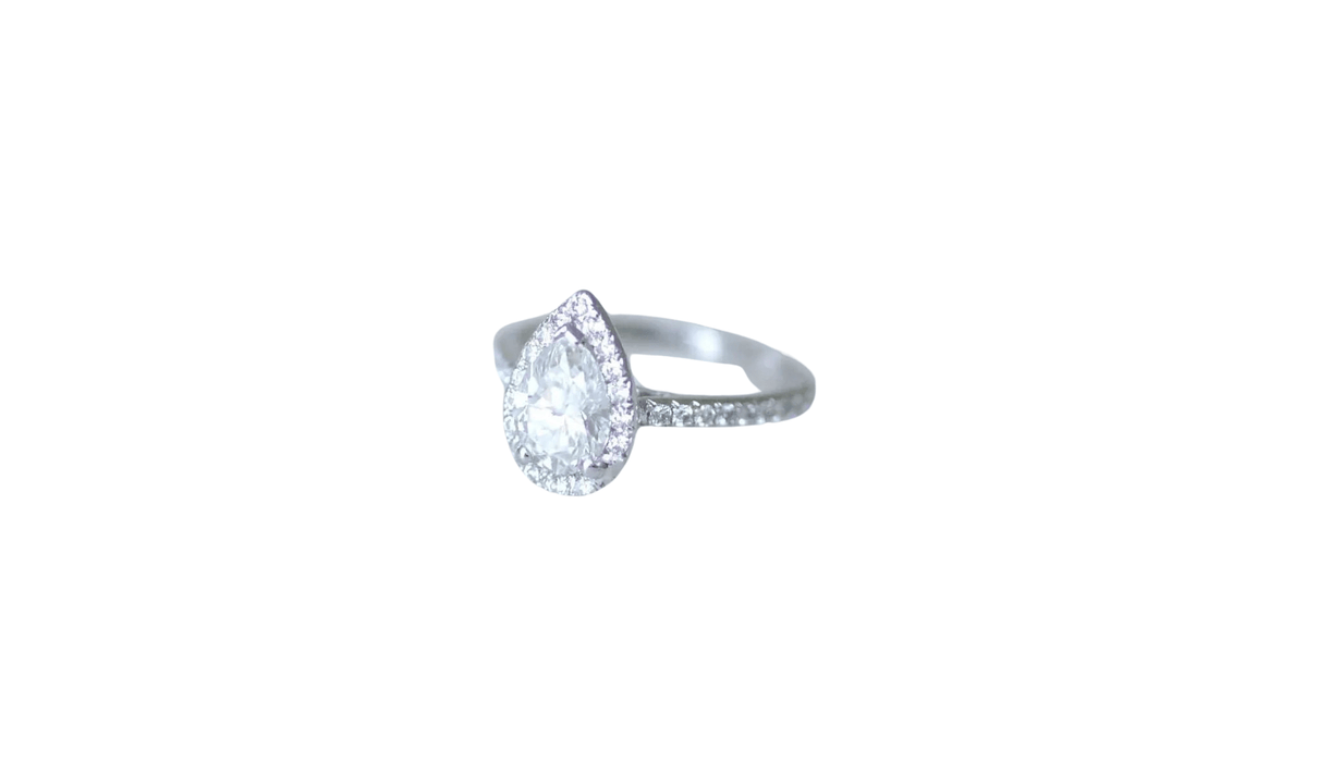 Bague 48.5 Bague Solitaire Halo Diamant Poire 1.14 Carats 58 Facettes