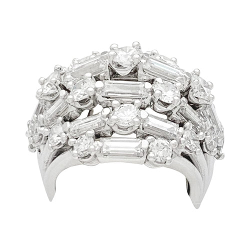 Bague 49 Bague dôme Van Cleef & Arpels en platine et diamants. 58 Facettes 29356-1
