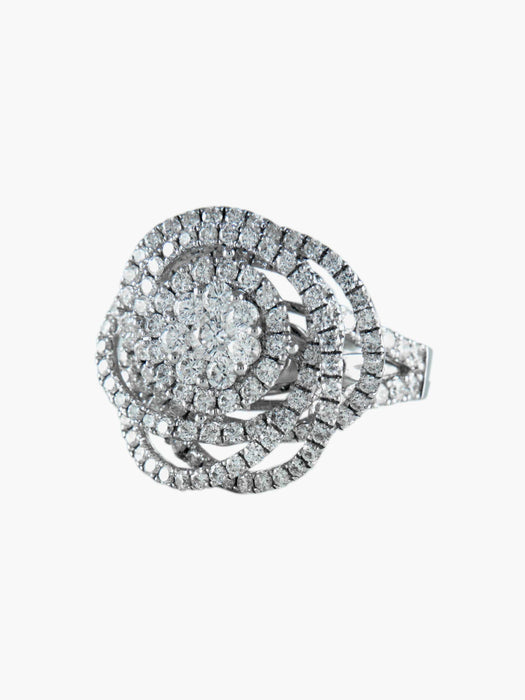 Bague 53.5 Bague Fleur Diamants Or blanc 58 Facettes 6868A