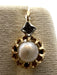 Boucles d'oreilles Boucles d'oreilles dormeuses en or, perles et diamants 58 Facettes 24/10-27