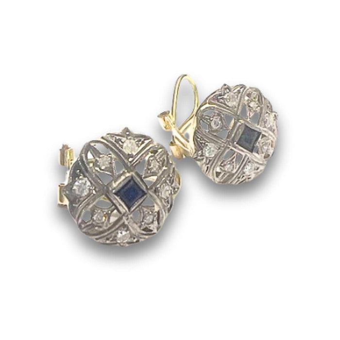 Boucles d'oreilles Boucles d'oreilles design Art Déco en or et platine avec diamants et saphirs 58 Facettes Q832A