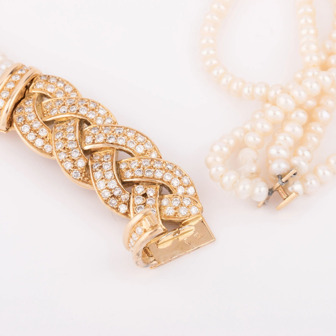 Collier De Perles De Culture Avec Fermoir En Or 18k Et Diamants - Occasion Bijou Précieux