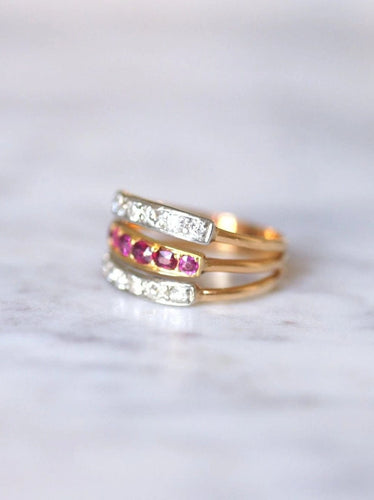 Bague Victorienne triple anneau en or rose, platine, rubis et diamants 58 Facettes