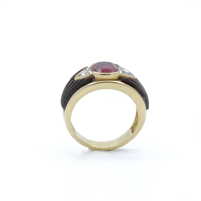 Bague 50.5 Bague Or jaune Rubis Diamants Nacre 58 Facettes REF2220