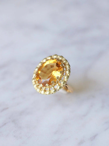 Bague Bague de cocktail ancienne citrine sur or jaune et vert 18Kt 58 Facettes