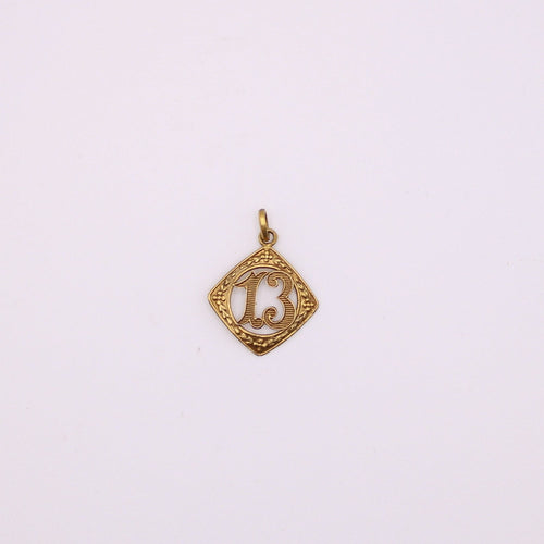 Pendentif Pendentif or jaune motif losange « 13 » 58 Facettes