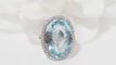 Bague Bague entourage or blanc aigue-marine diamants 58 Facettes 31615