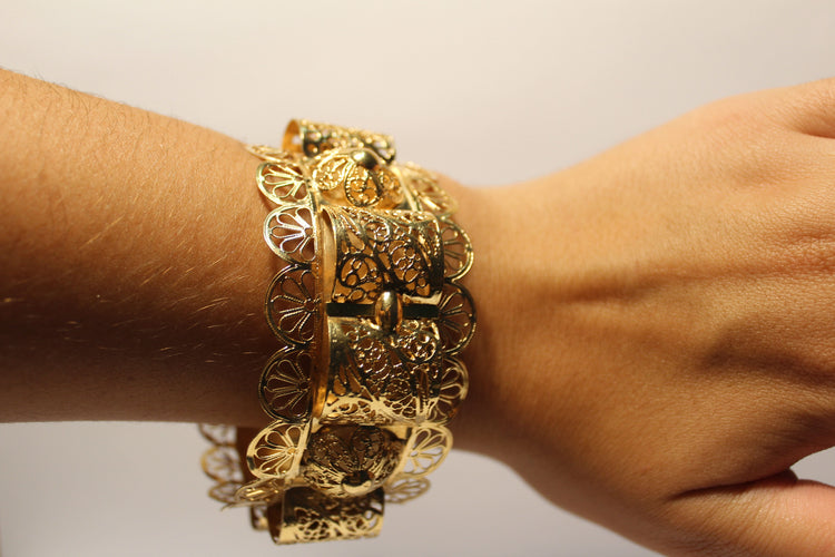 Bracelet Bracelet large Or jaune ajouré 58 Facettes 11182B