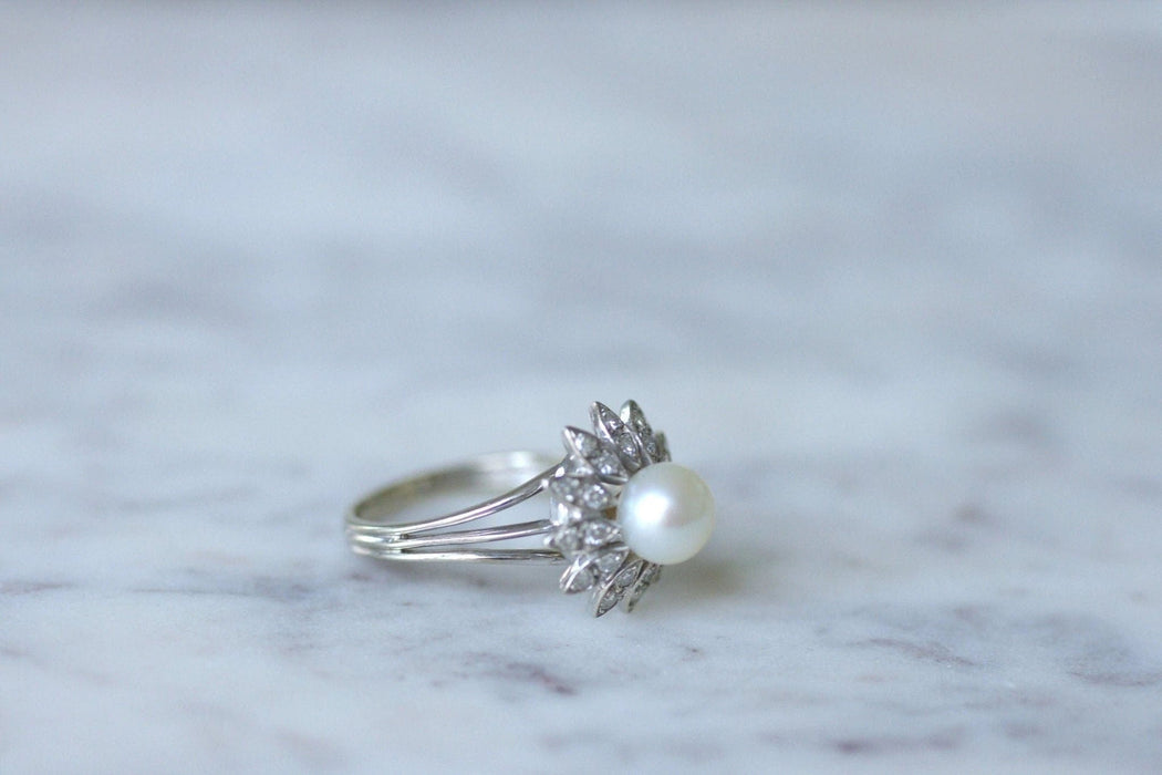 Bague Bague fleur vintage or blanc, perle et diamants 58 Facettes