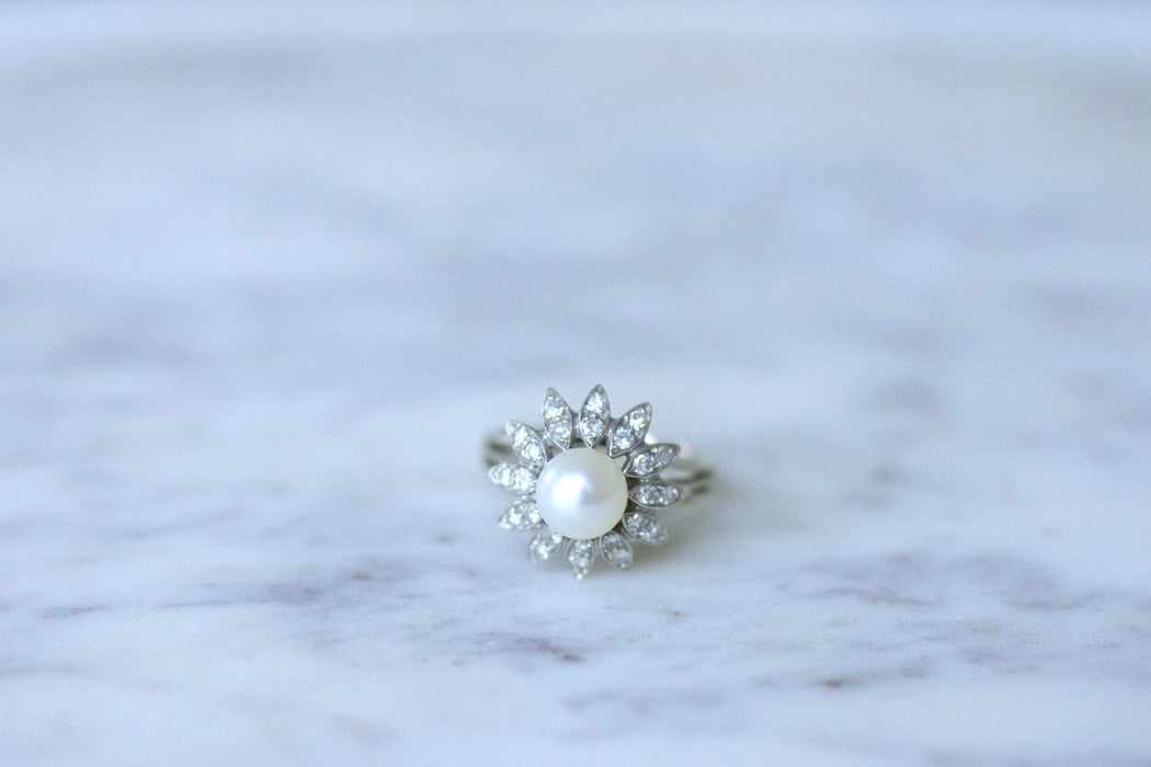 Bague Bague fleur vintage or blanc, perle et diamants 58 Facettes