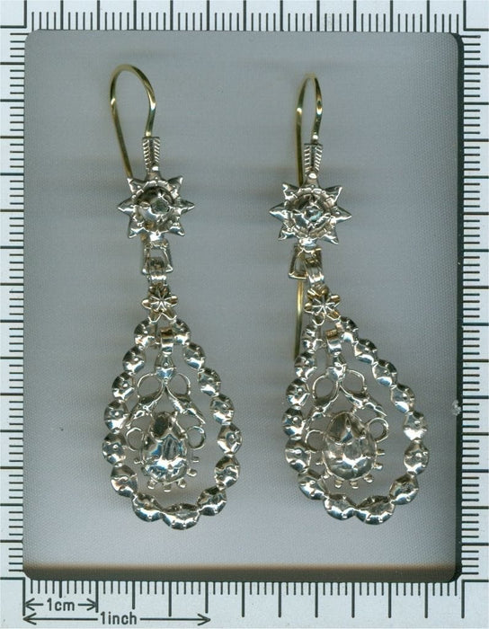 Boucles d'oreilles Boucles d'oreilles longues pendantes diamant 58 Facettes 20069-0055