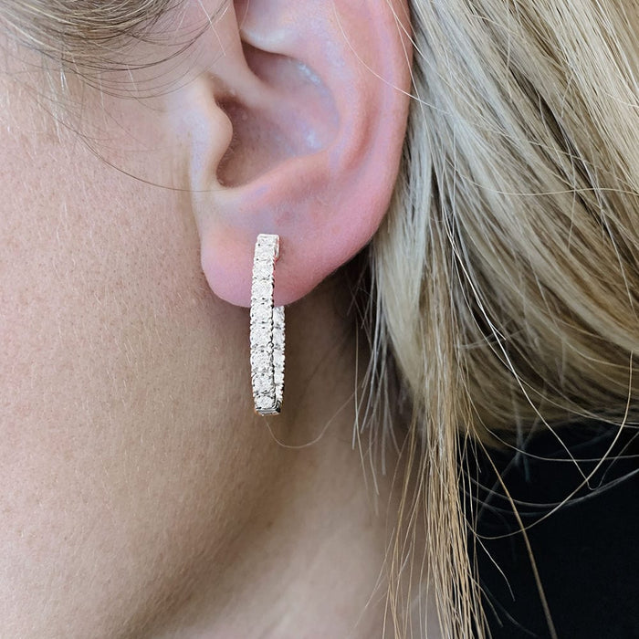 Boucles d'oreilles Créoles ovales or blanc, diamants. 58 Facettes 31003