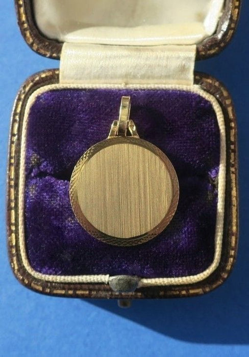 Pendentif Pendentif médaille or guilloché 58 Facettes