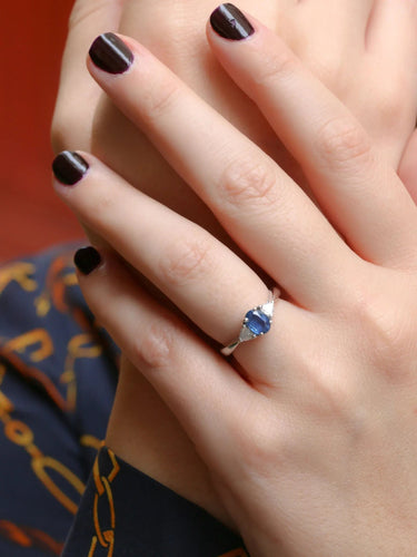 Bague 54 Bague trilogie saphir ovale diamants troïdia 58 Facettes J6