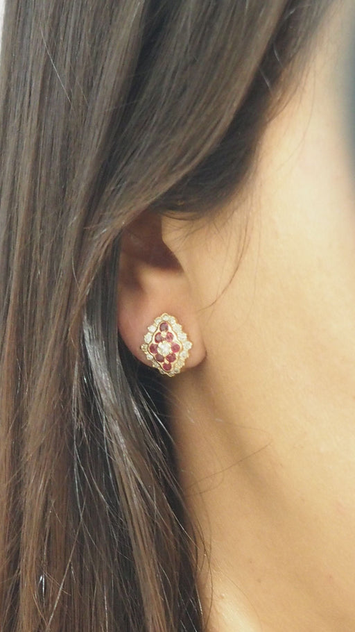 Boucles d'oreilles Boucles d'oreilles en Or jaune, diamants & rubis 58 Facettes 30390