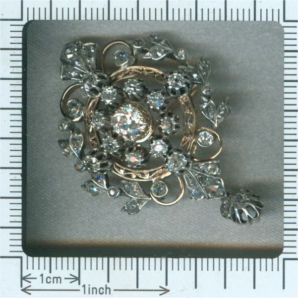 Broche Pendentif/broche en diamant 58 Facettes 17072-0069