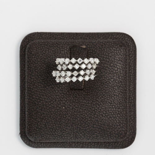 Bague 58 Bague en or 18 carats et diamants 58 Facettes