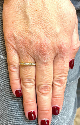 Bague Alliance en diamants serti magique or jaune 18 carats 58 Facettes