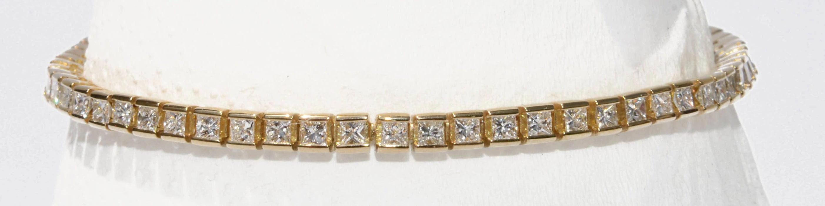 Bracelet Bracelet riviere en or jaune en diamant princesse 58 Facettes