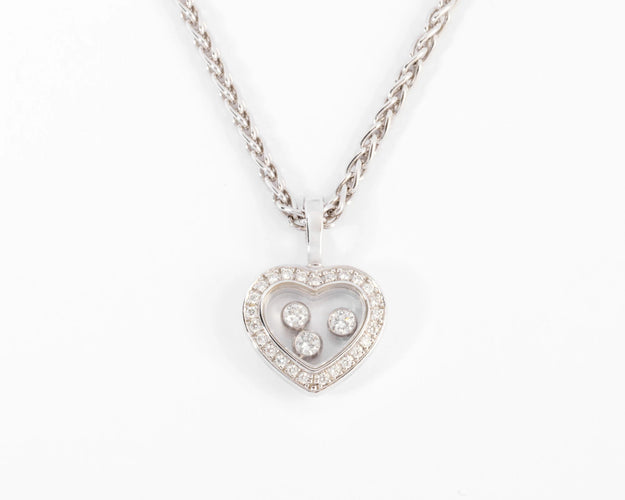 Pendentif Un pendentif or gris signé de la maison Chopard 58 Facettes
