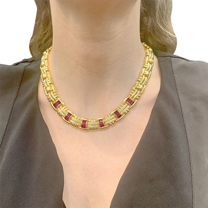 Collier Collier Wempé en or jaune serti de rubis et de diamants. 58 Facettes 32560