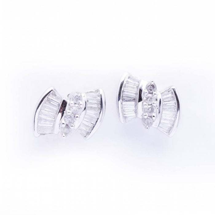 Boucles d'oreilles Boucles d'oreilles LAZO en Or et Diamants. Etat neuf. 58 Facettes D359168SI