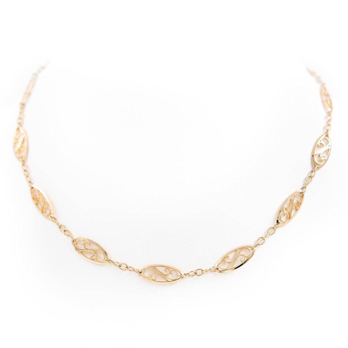 Collier En Or Jaune 18 Carats Filigrané - Longueur 40 Cm, Occasion, Bijou Vintage Sans Marque