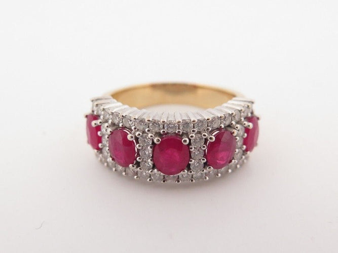 Bague 56 bague en or jaune 18k t56 pavage de 42 diamants 0.63ct & 5 rubis 2.5ct 58 Facettes 251212