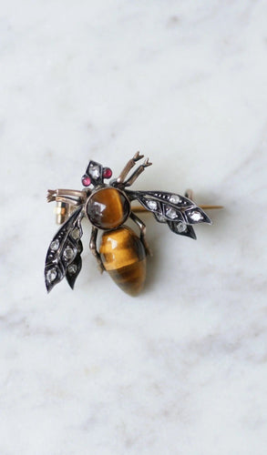 Broche Broche ancienne abeille oeil de tigre et diamants 58 Facettes