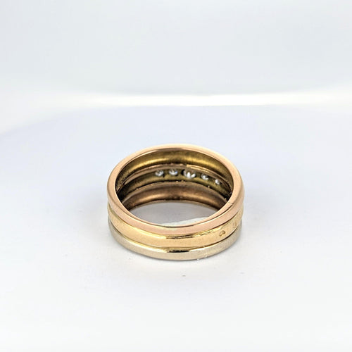 Bague Bague en or jaune et diamants 58 Facettes 18705