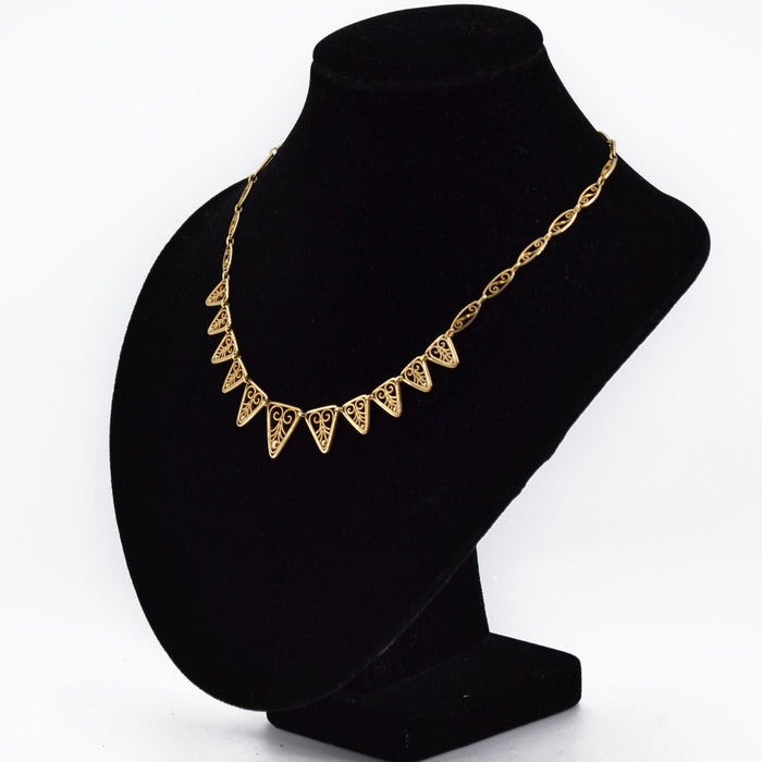 Collier Collier ancien en or jaune filigranes d'or 58 Facettes 21-786