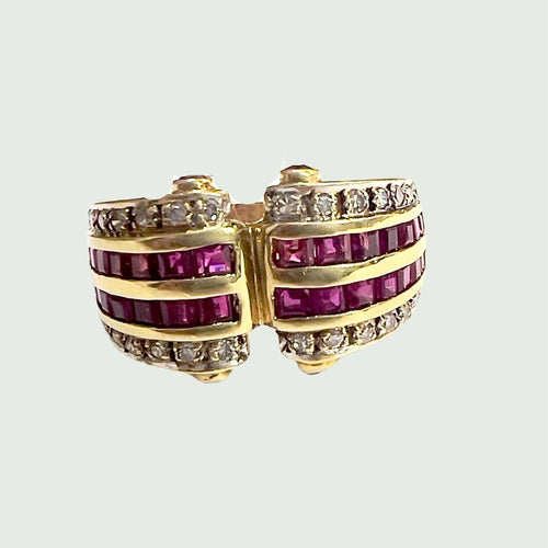 Bague 55 Bague en or 18 ct de style rétro contemporain avec diamants et rubis 58 Facettes Q345A