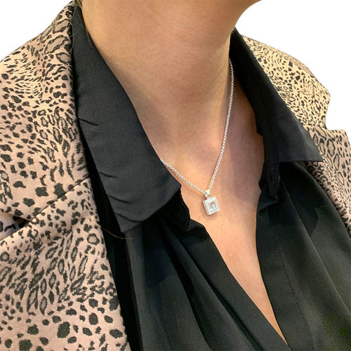 Collier Collier Chopard "Happy Diamonds" en or blanc et diamants. 58 Facettes 31164