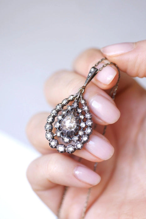 Collier Collier pendentif goutte ancien or et argent, diamants taille rose 58 Facettes