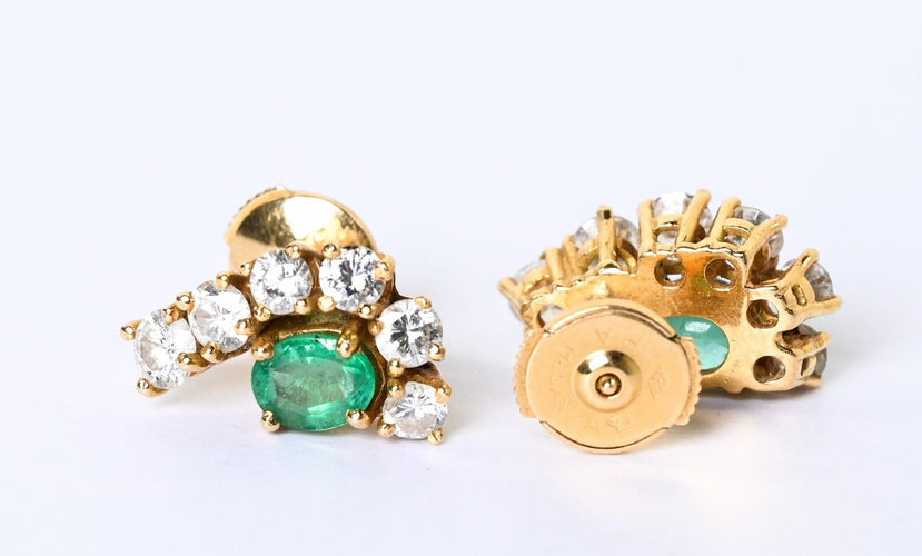 Boucles d’oreilles or jaune émeraudes et diamants forme demi gouttes 58 Facettes