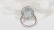 Bague Bague entourage or blanc aigue-marine diamants 58 Facettes 31615
